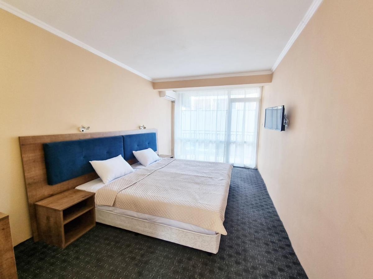Hotel Azurro 阳光海滩 外观 照片