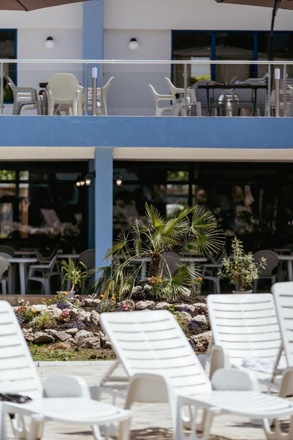 Hotel Azurro 阳光海滩 外观 照片