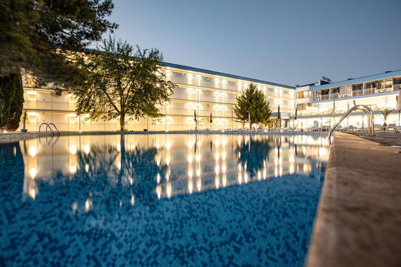 Hotel Azurro 阳光海滩 外观 照片