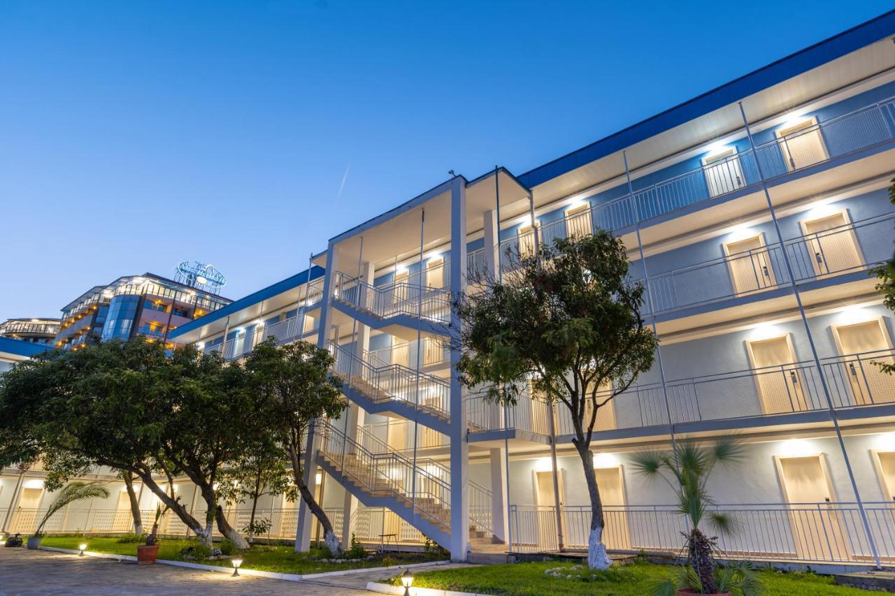 Hotel Azurro 阳光海滩 外观 照片