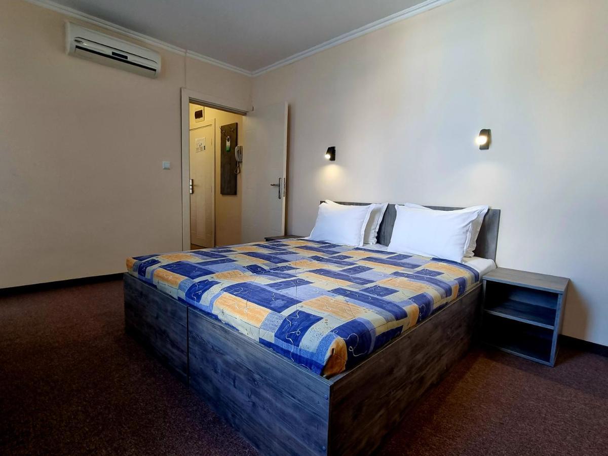 Hotel Azurro 阳光海滩 外观 照片